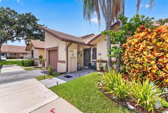 3 of 22 - 11083 Nw 38th Place, Sunrise, FL
