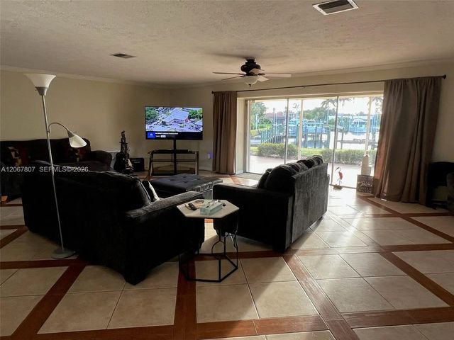 4 of 11 - 2472 Nw Everglades Boulevard, Stuart, FL