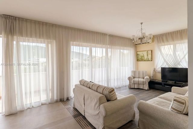 4 of 26 - 431 Medeterian Road #3, , 
