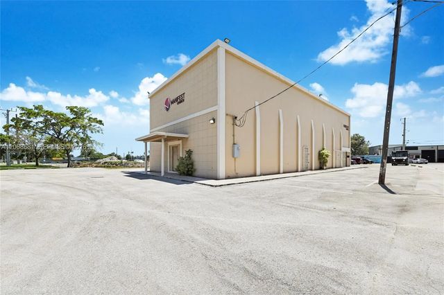 3 of 24 - 680 Superior Street, Opa-Locka, FL