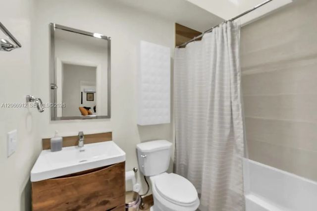 4 of 34 - 7820 Sw 89th Lane, Miami, FL