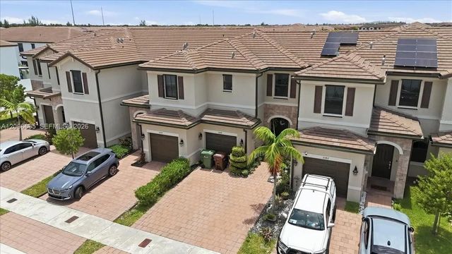 3378 W 112th Street, Hialeah