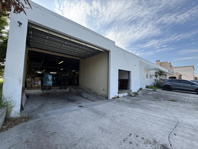 3 of 21 - 602 S 5th Street, Fort Pierce, FL