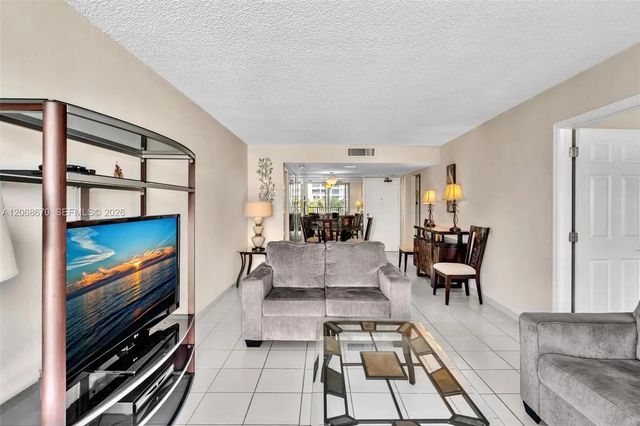 9273 Collins Avenue #308, Surfside