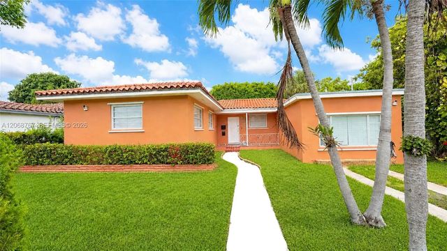 7552 Hispanola Avenue, North Bay Village