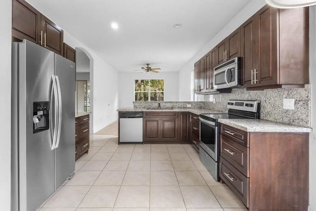 2 of 51 - 196 Seminole Lakes Drive, Royal Palm Beach, FL