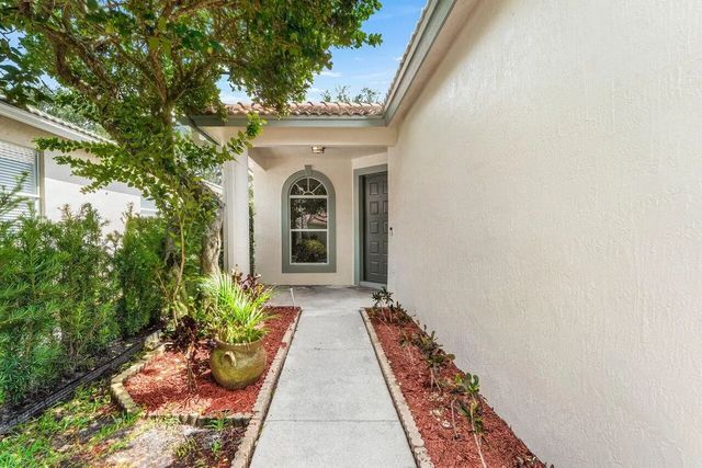 4 of 51 - 196 Seminole Lakes Drive, Royal Palm Beach, FL