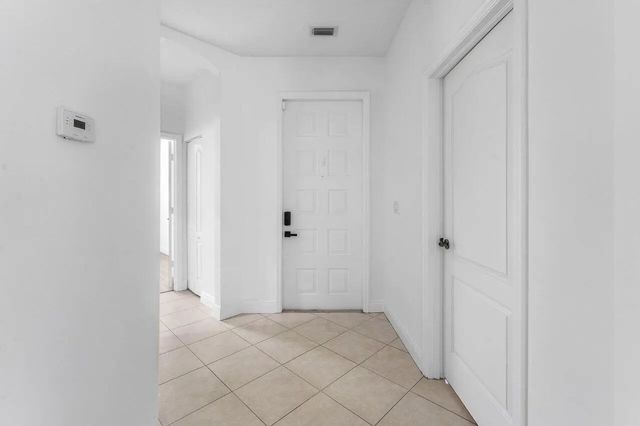 5 of 51 - 196 Seminole Lakes Drive, Royal Palm Beach, FL
