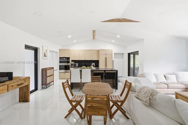 4 of 25 - 125 Ne 107th Street, Miami Shores, FL