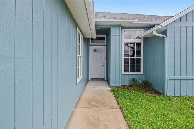 3 of 40 - 2388 Sw Fern Circle, Port St. Lucie, FL