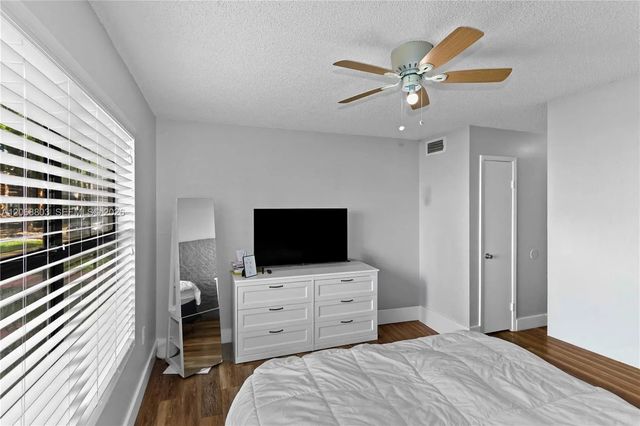 5 of 25 - 15600 Sw 106th Lane #1007, Miami, FL