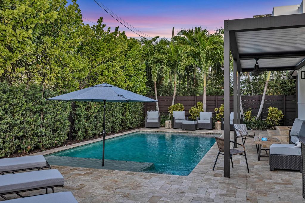 748 Ne 17th Way, Fort Lauderdale