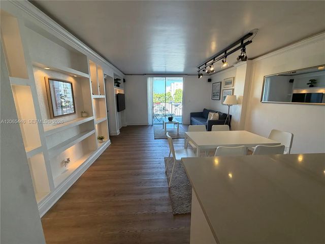 3 of 18 - 2903 N Miami Beach Boulevard #201, North Miami Beach, FL