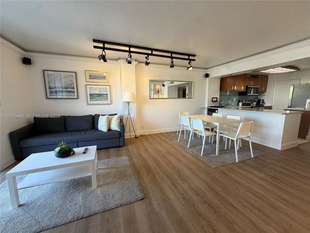 5 of 18 - 2903 N Miami Beach Boulevard #201, North Miami Beach, FL