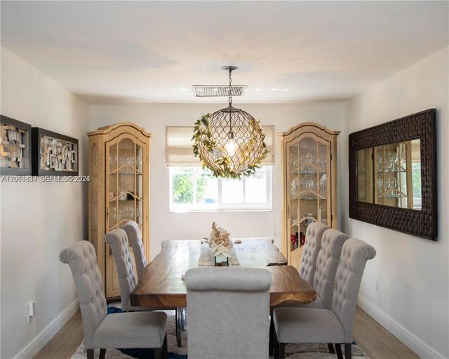 5 of 15 - 8305 Sw 171st Street, Palmetto Bay, FL