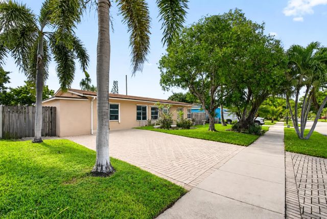 2 of 36 - 2750 Ne 9th Terrace, Pompano Beach, FL