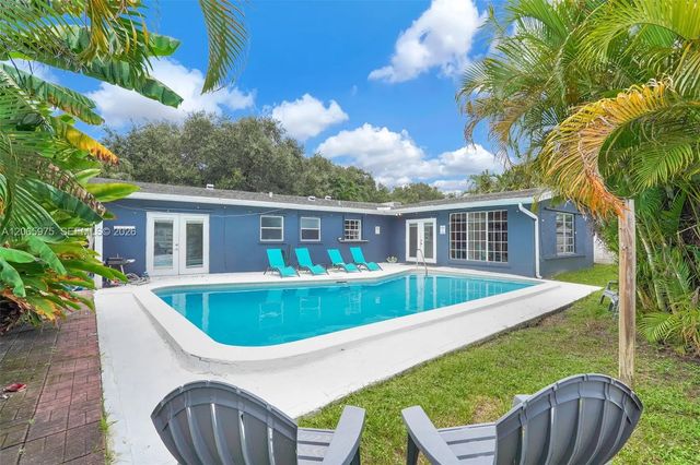 407 S 56th Terrace, Hollywood