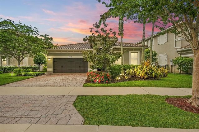 8550 Lakeside Bend, Parkland