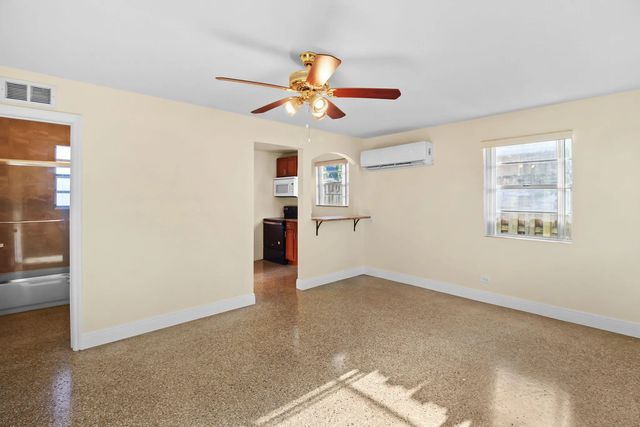 4 of 33 - 4546 Carver Street, Kenwood Estates, FL