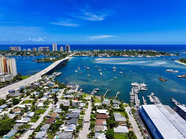 5 of 20 - 265 E 23rd Street, Riviera Beach, FL