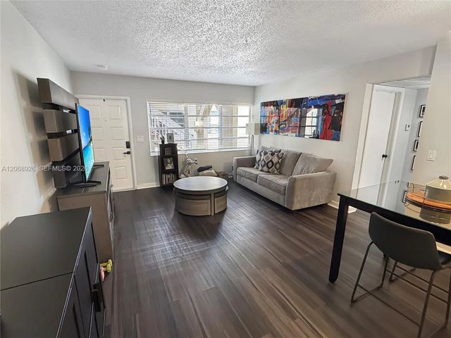 4 of 15 - 10056 Twin Lakes Drive #37-d, Coral Springs, FL