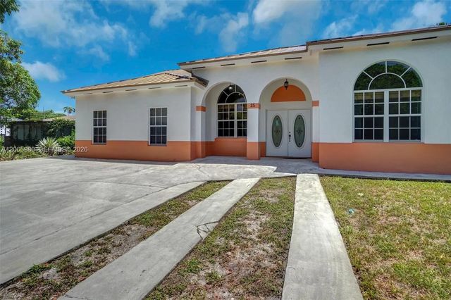 2 of 32 - 25 Ludlam Drive, Miami Springs, FL