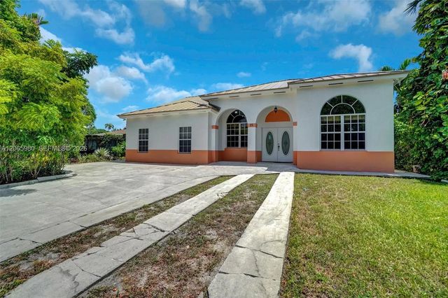 3 of 32 - 25 Ludlam Drive, Miami Springs, FL