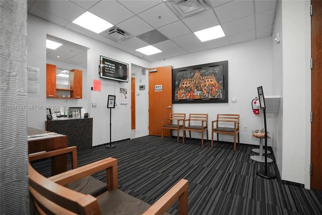 3 of 20 - 8200 Sw 117th Avenue #412-414, Miami, FL
