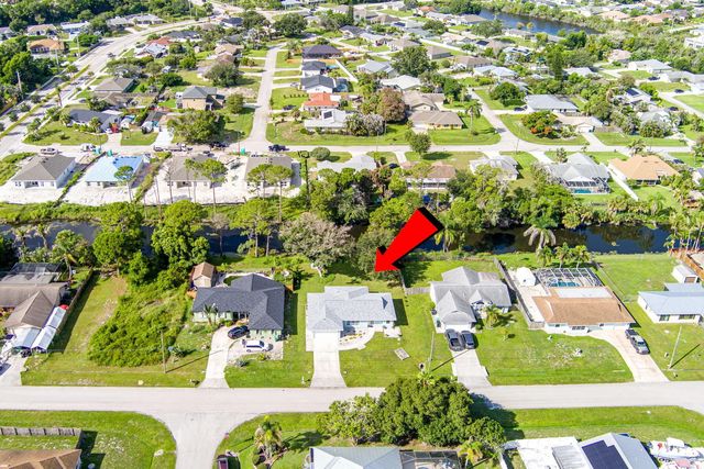 3 of 42 - 662 Se Essex Drive, Port St. Lucie, FL