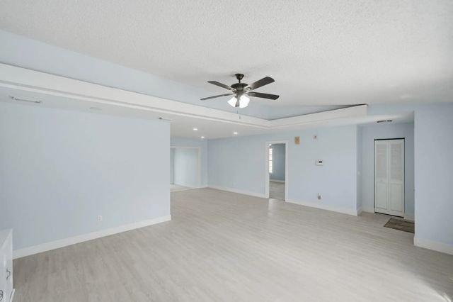 5 of 42 - 662 Se Essex Drive, Port St. Lucie, FL