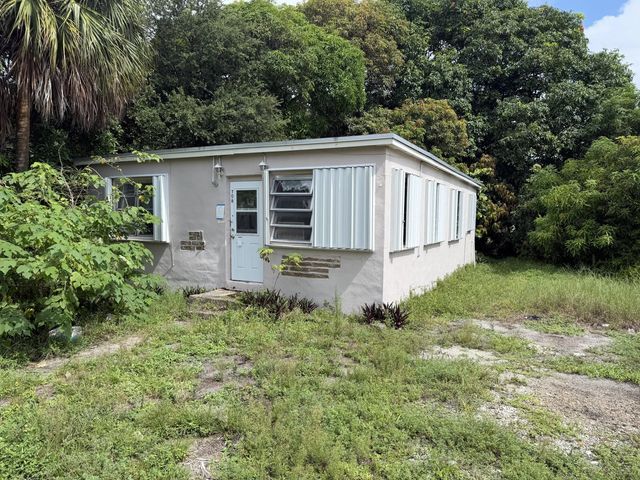 2 of 7 - 708 Sw 7th Terrace, Dania Beach, FL