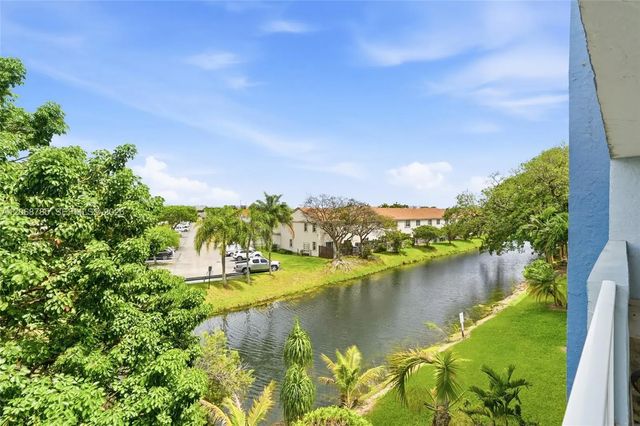 2 of 21 - 9375 Fontainebleau Boulevard #l301, Miami, FL