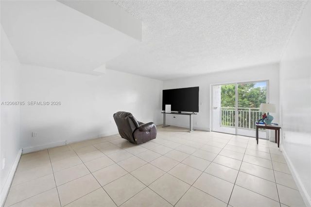 5 of 21 - 9375 Fontainebleau Boulevard #l301, Miami, FL