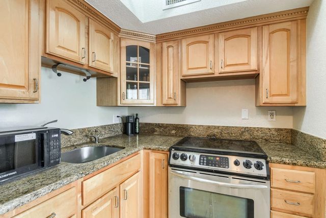 3 of 21 - 924 Se 2nd Street #25, Fort Lauderdale, FL