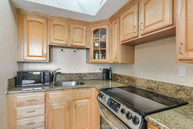 4 of 21 - 924 Se 2nd Street #25, Fort Lauderdale, FL