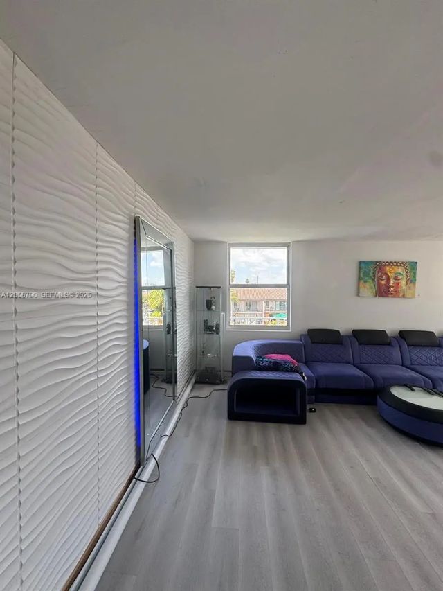 3 of 29 - 16570 Ne 26th Avenue #3f, North Miami Beach, FL