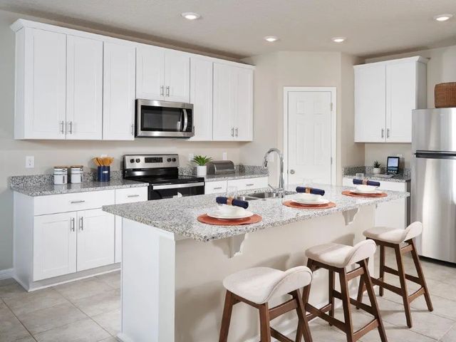4 of 9 - 5493 Hampton Park Circle, Vero Beach, FL