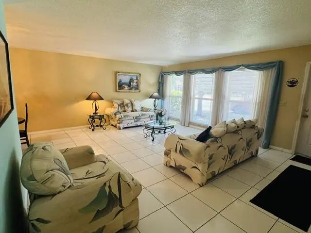 5 of 20 - 4890 Nw 14th Terrace, Deerfield Beach, FL