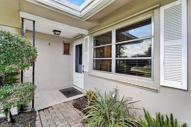 5 of 35 - 11 Windsor Road E, Jupiter, FL