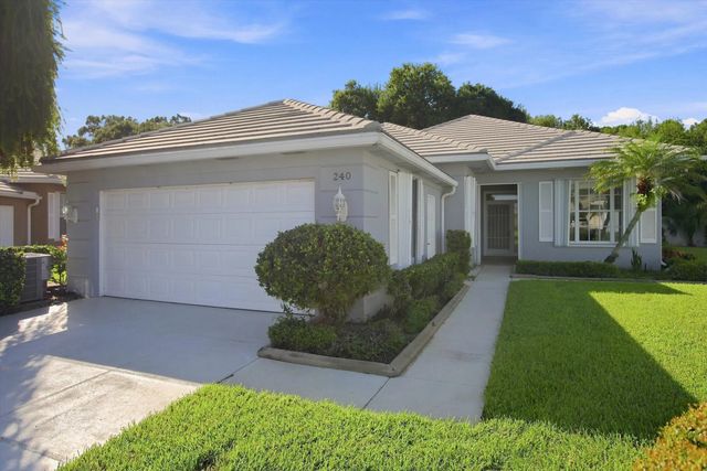 3 of 34 - 240 Nw Bentley Circle, Port St. Lucie, FL