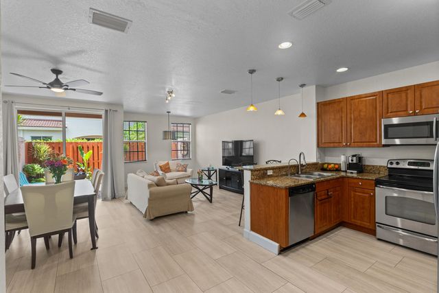 2 of 70 - 213 Las Brisas Circle, Sunrise, FL