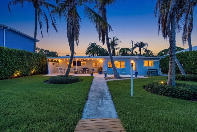 2 of 43 - 1719 Sw Dyer Point Road, Palm City, FL