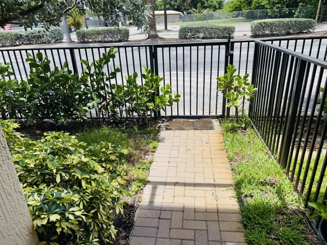 3 of 18 - 2132 Nw 6th Street, Fort Lauderdale, FL