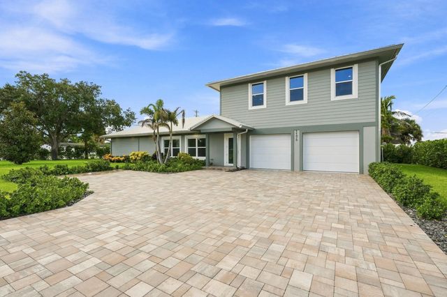 2 of 50 - 1176 Ne Terrace Way, Jensen Beach, FL