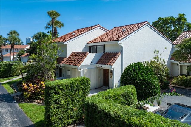 2 of 35 - 20302 Ne 34th Court #41, Aventura, FL