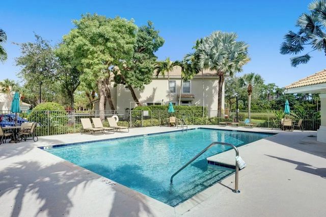 1102 Woodfield Road, Greenacres