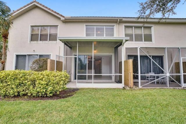 3 of 16 - 1102 Woodfield Road, Greenacres, FL