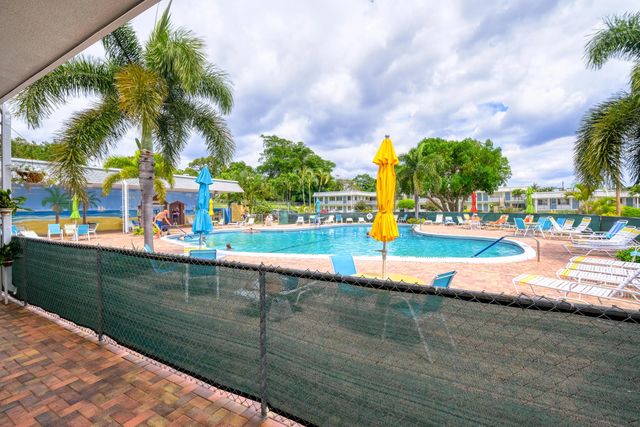 4 of 38 - 2840 Lake Osborne Drive #111, Lake Worth, FL
