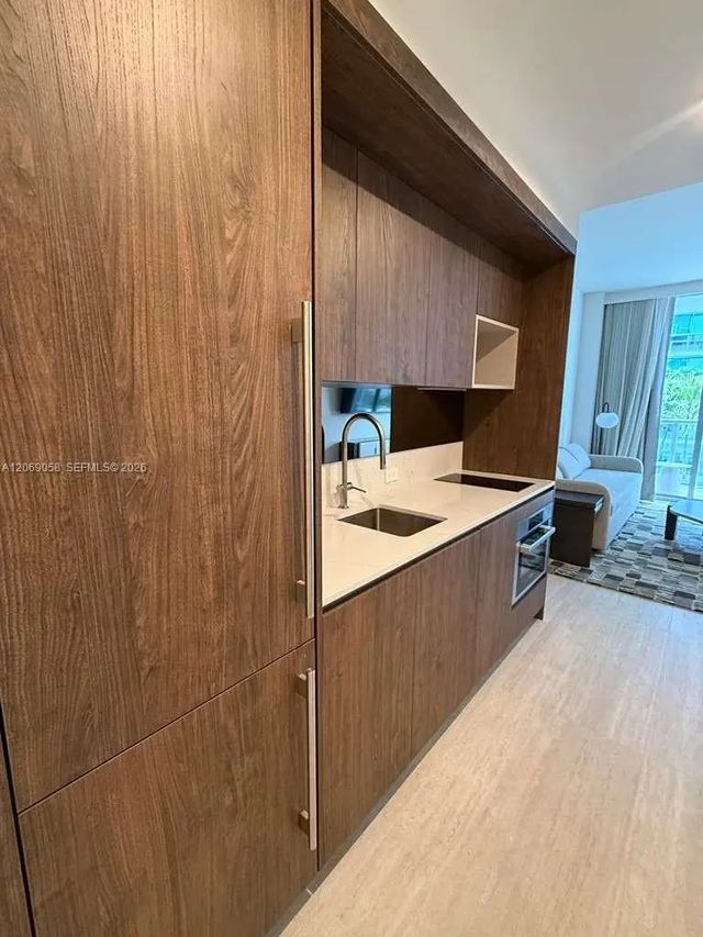 2 of 7 - 1611 Sw 2nd Avenue #610, Miami, FL