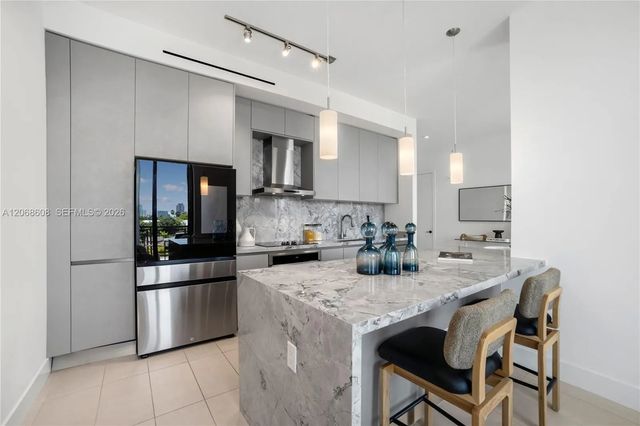 5 of 36 - 1030 15th Street #ph3, Miami Beach, FL